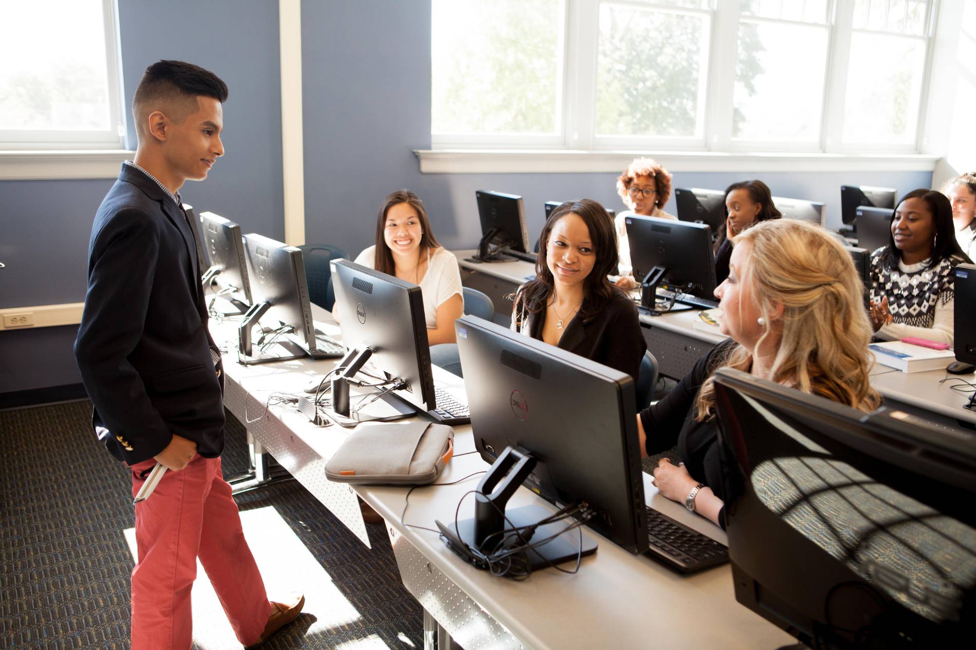 students-classroom