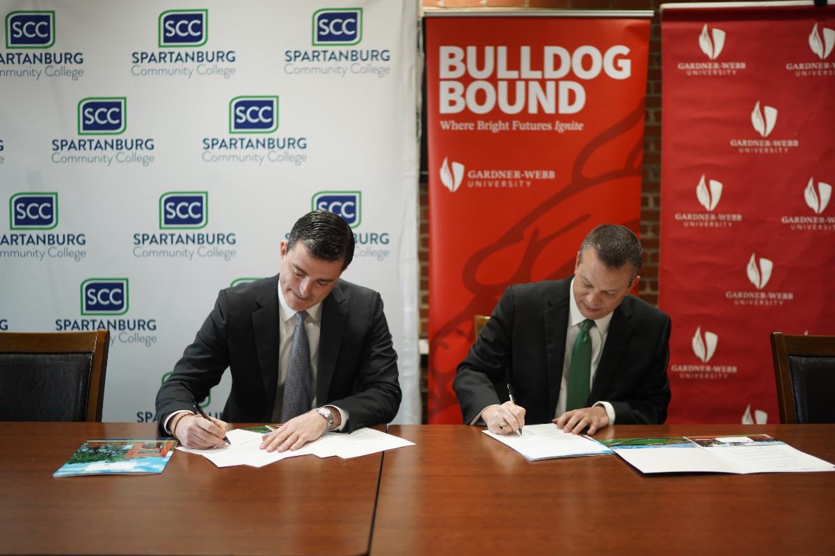 College presidents sign agreement